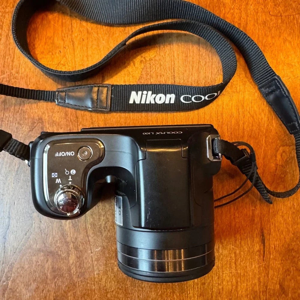 Nikon coolpix l100